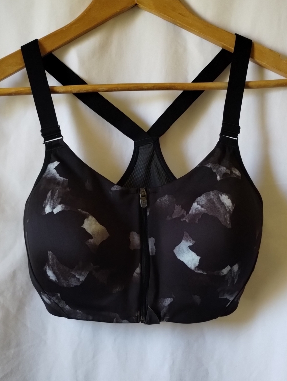 all in motion Black Sports Bra with Gray-White Abstract Print - Front Zip